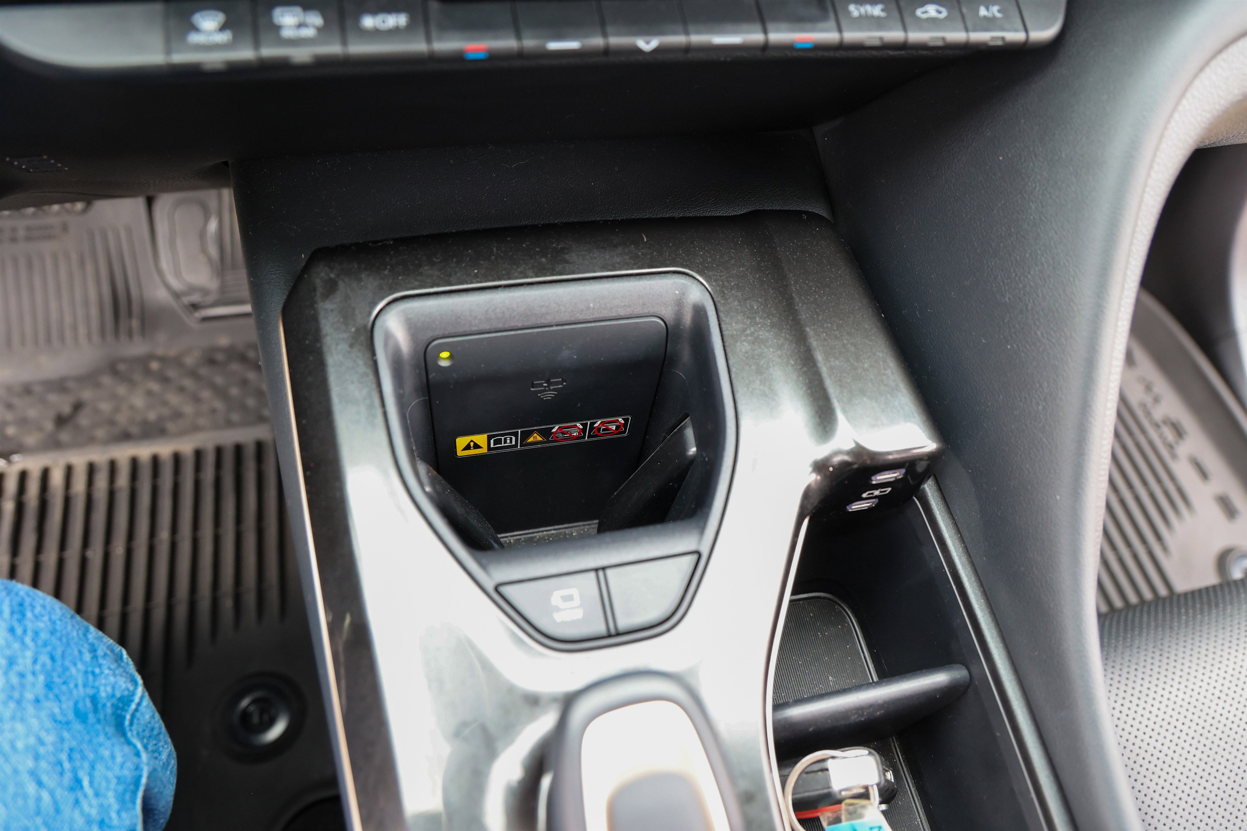 Certified 2025 Toyota Crown Signia w/ Advanced Technology Package image 24