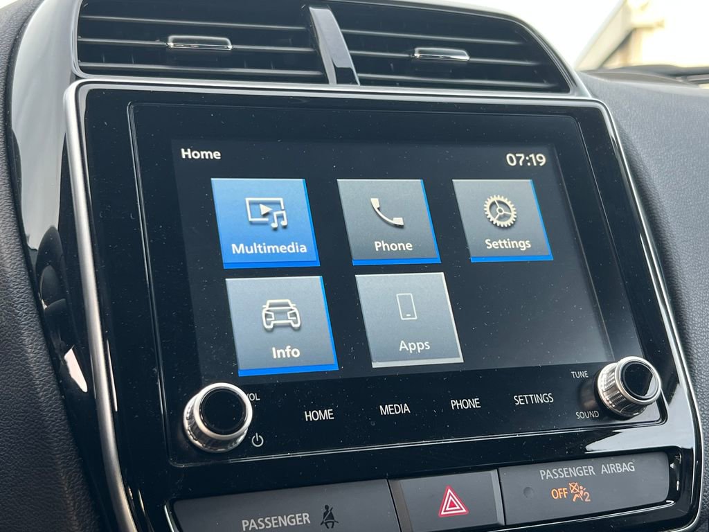 Used 2025 Mitsubishi Outlander Sport ES AWD/4WD image 27