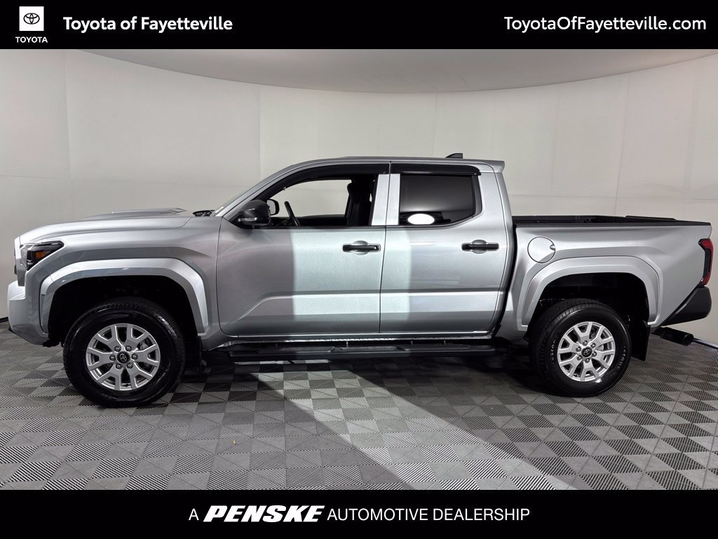 Certified 2024 Toyota Tacoma SR AWD/4WD image 10