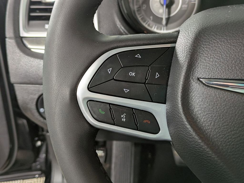 Used 2023 Chrysler 300 Touring L w/ Popular Equipment Group image 18