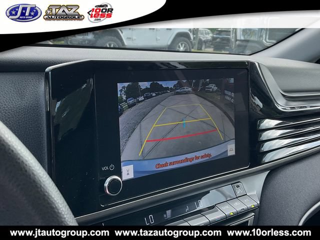 Used 2025 Toyota Camry LE FWD image 22