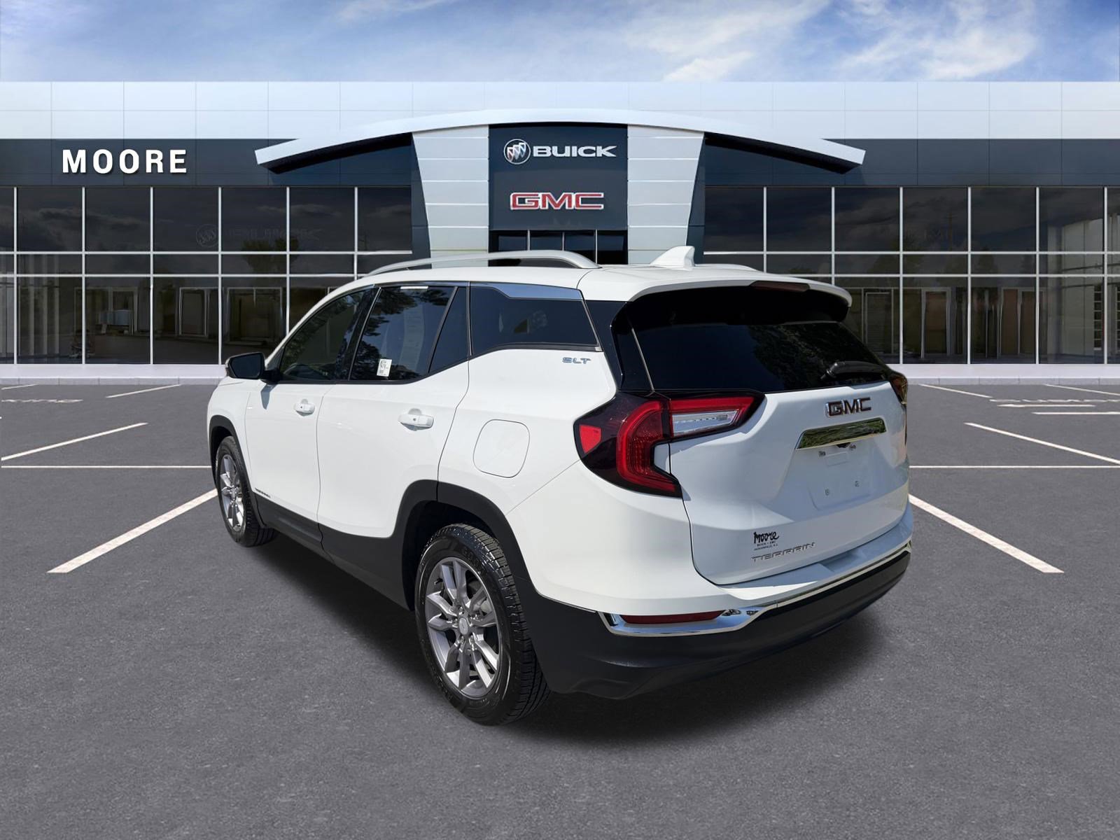 Used 2023 GMC Terrain SLT FWD image 5