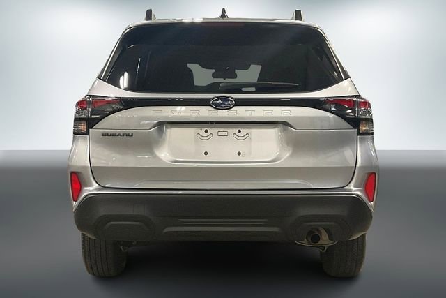 Used 2025 Subaru Forester Premium image 4