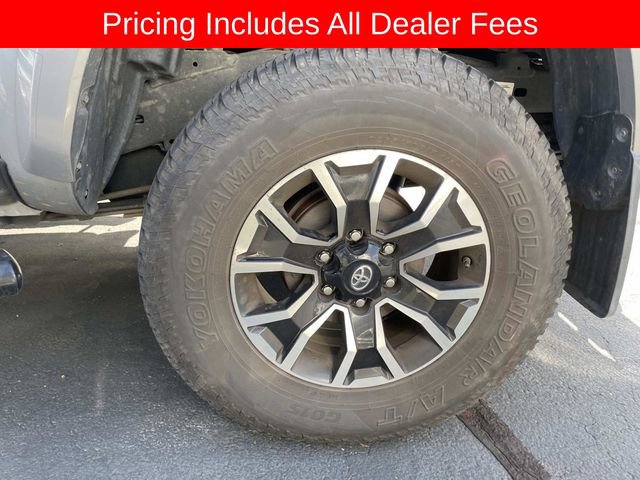 Used 2020 Toyota Tacoma TRD Sport AWD/4WD image 8