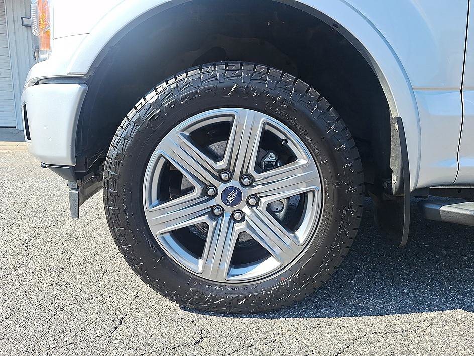 Used 2018 Ford F150 XLT w/ Equipment Group 302A Luxury AWD/4WD image 8