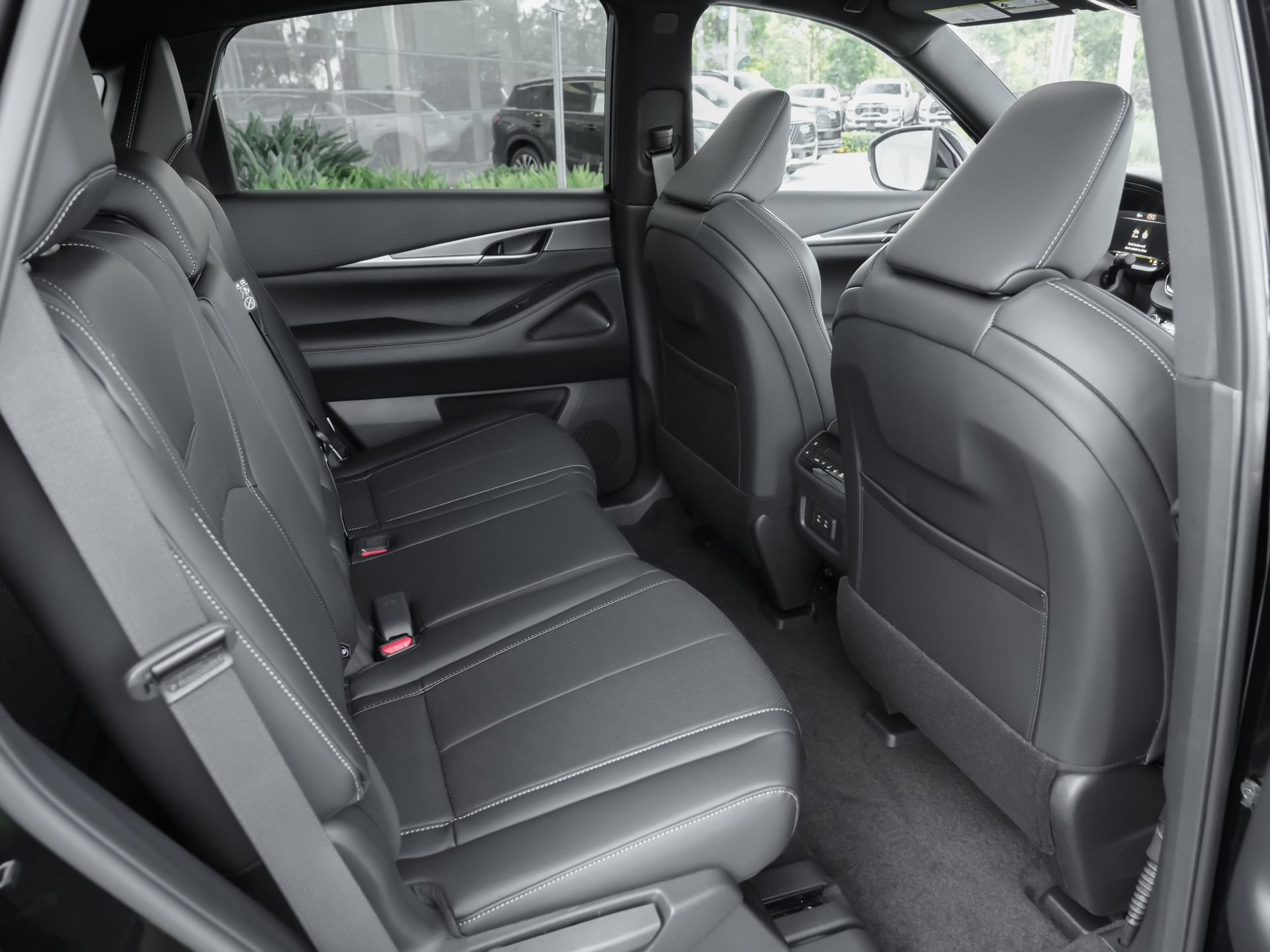 New 2027 INFINITI QX65 Luxe AWD/4WD image 31