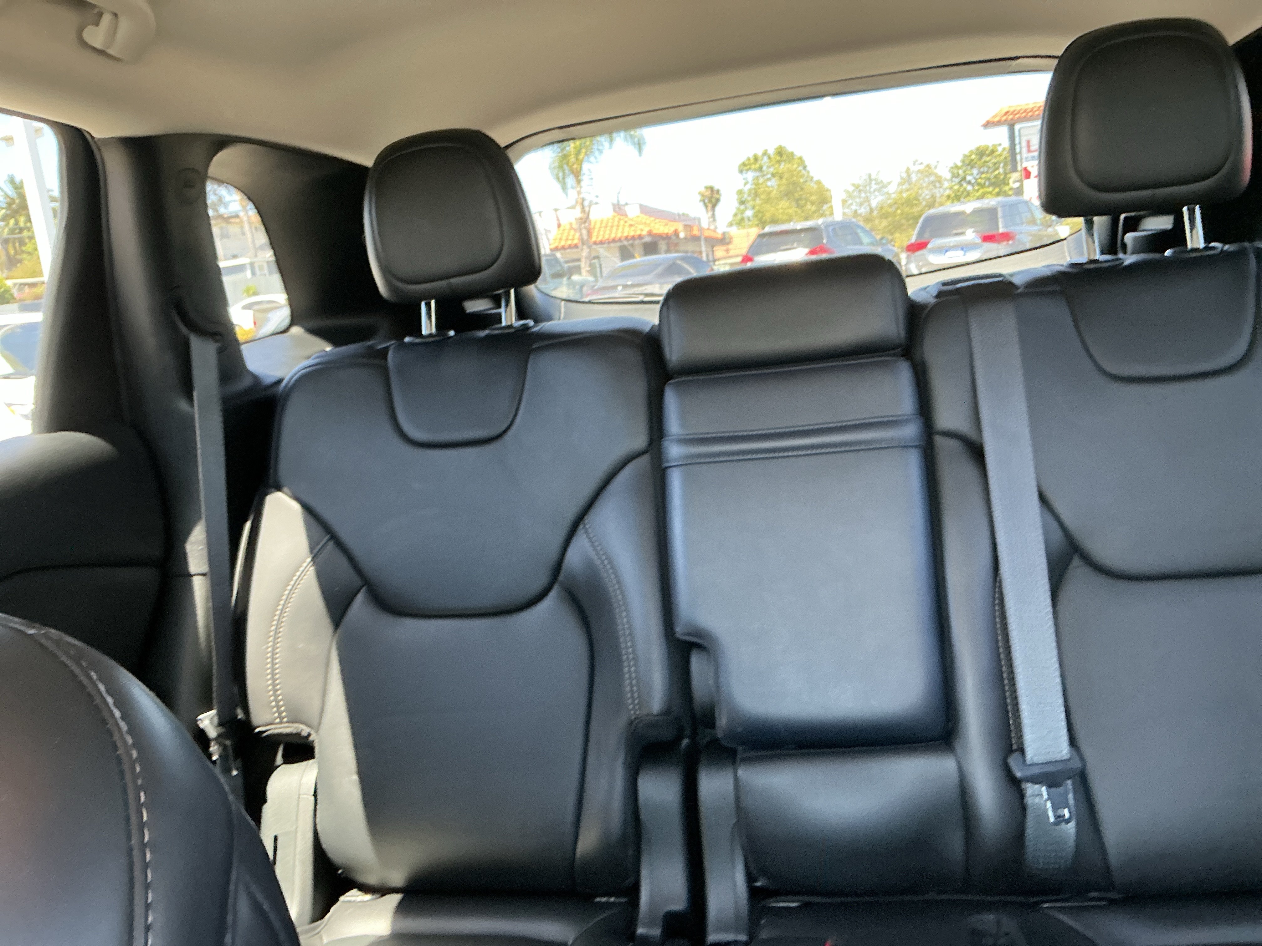Used 2017 Jeep Cherokee High Altitude AWD/4WD image 16