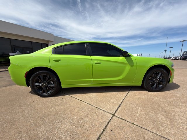 Used 2023 Dodge Charger SXT w/ Blacktop Package image 18