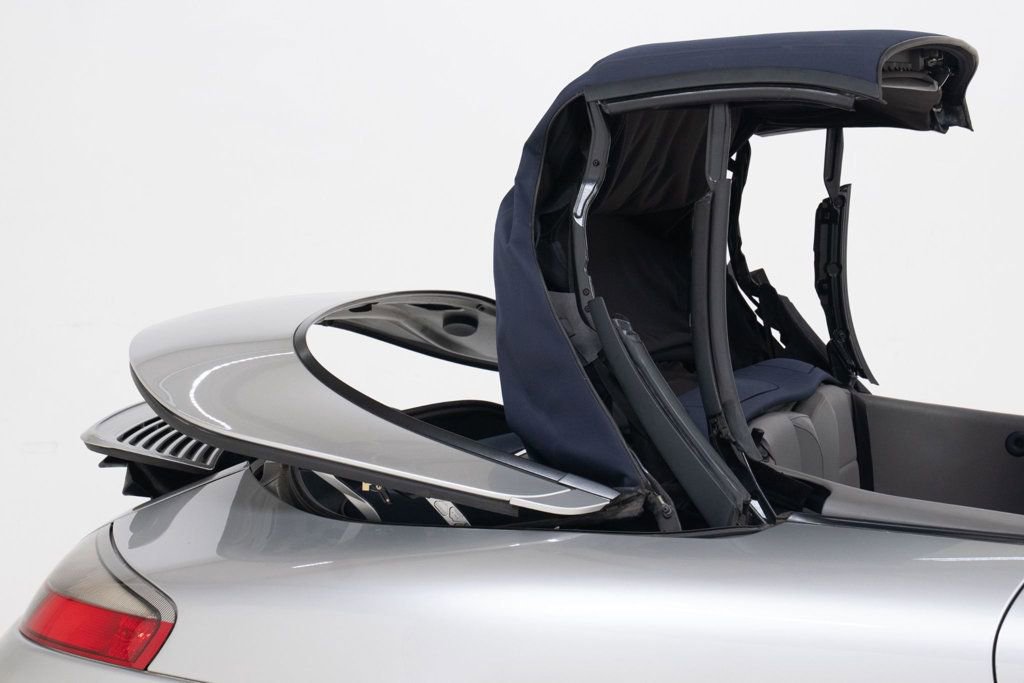 Used 2003 Porsche 911 Carrera image 24