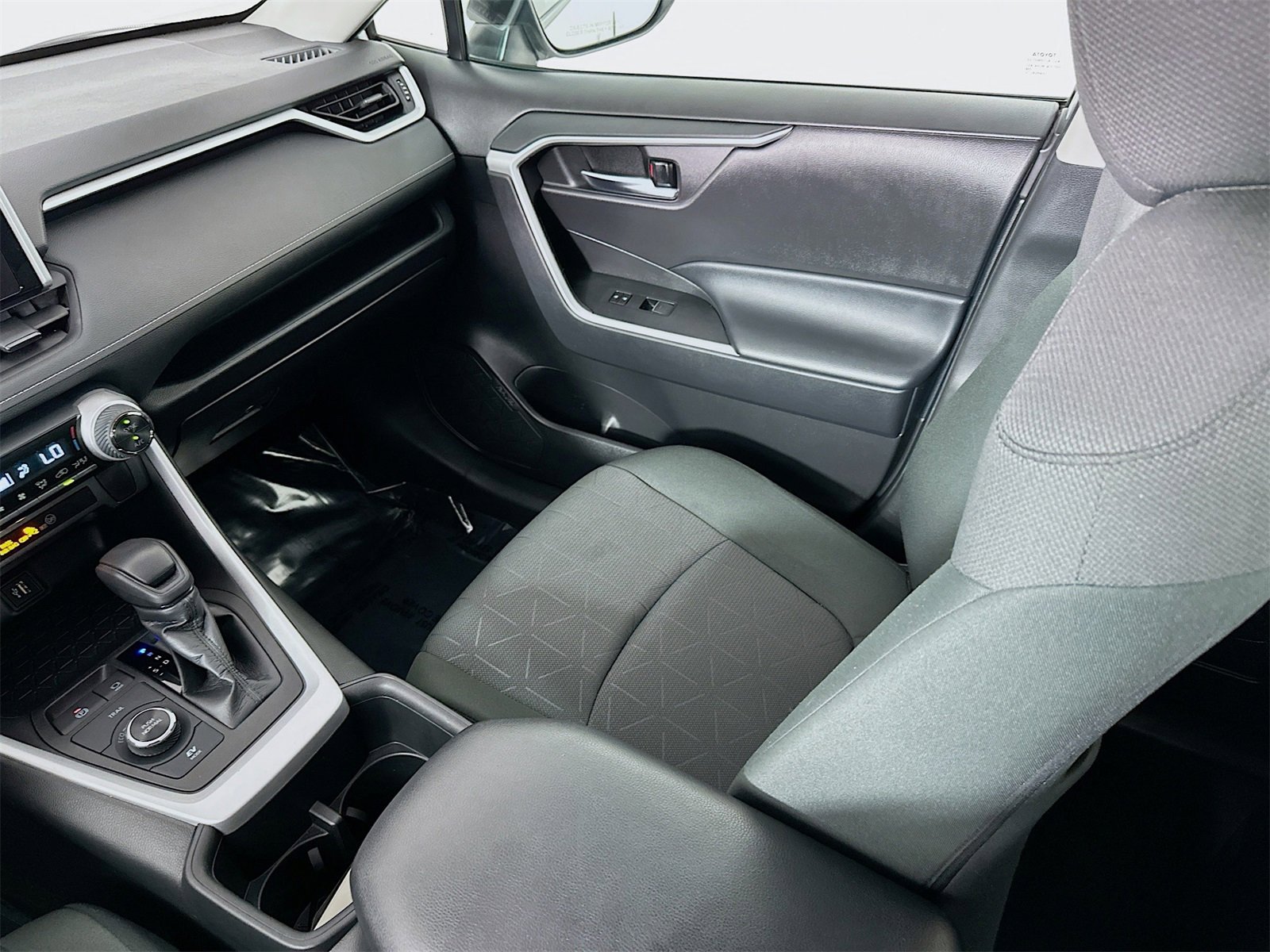 Certified 2024 Toyota RAV4 XLE image 22