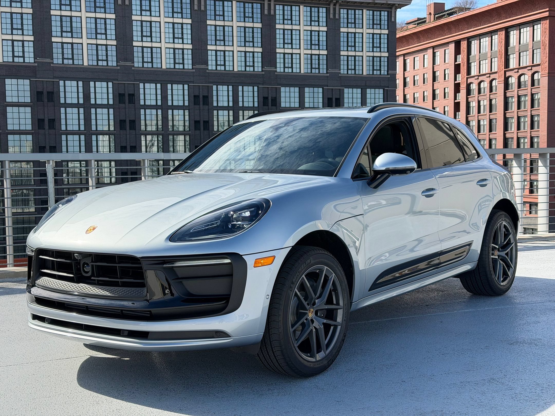 New 2026 Porsche Macan Turbo AWD/4WD image 1