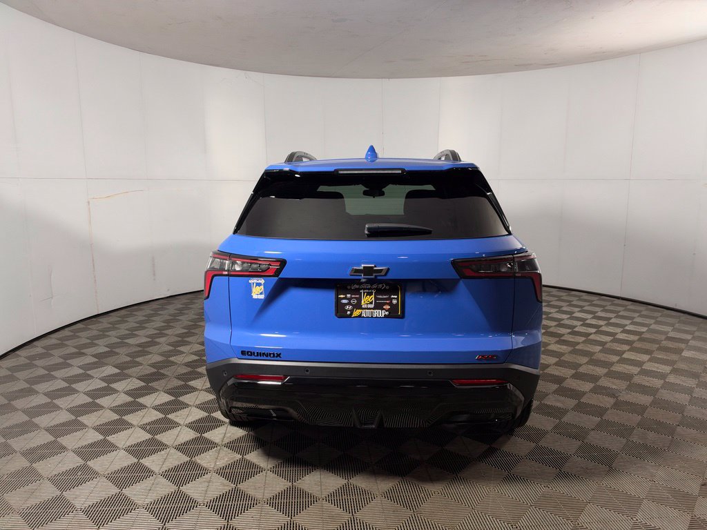 New 2027 Chevrolet Equinox RS w/ Convenience Package III FWD image 5