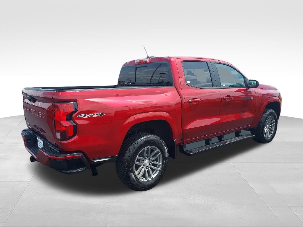 Used 2023 Chevrolet Colorado LT w/ LT Convenience Package II AWD/4WD image 6