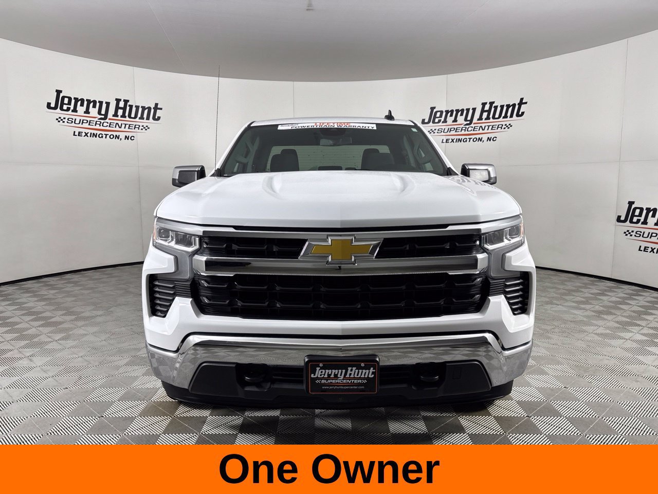 Used 2023 Chevrolet Silverado 1500 LT AWD/4WD image 3