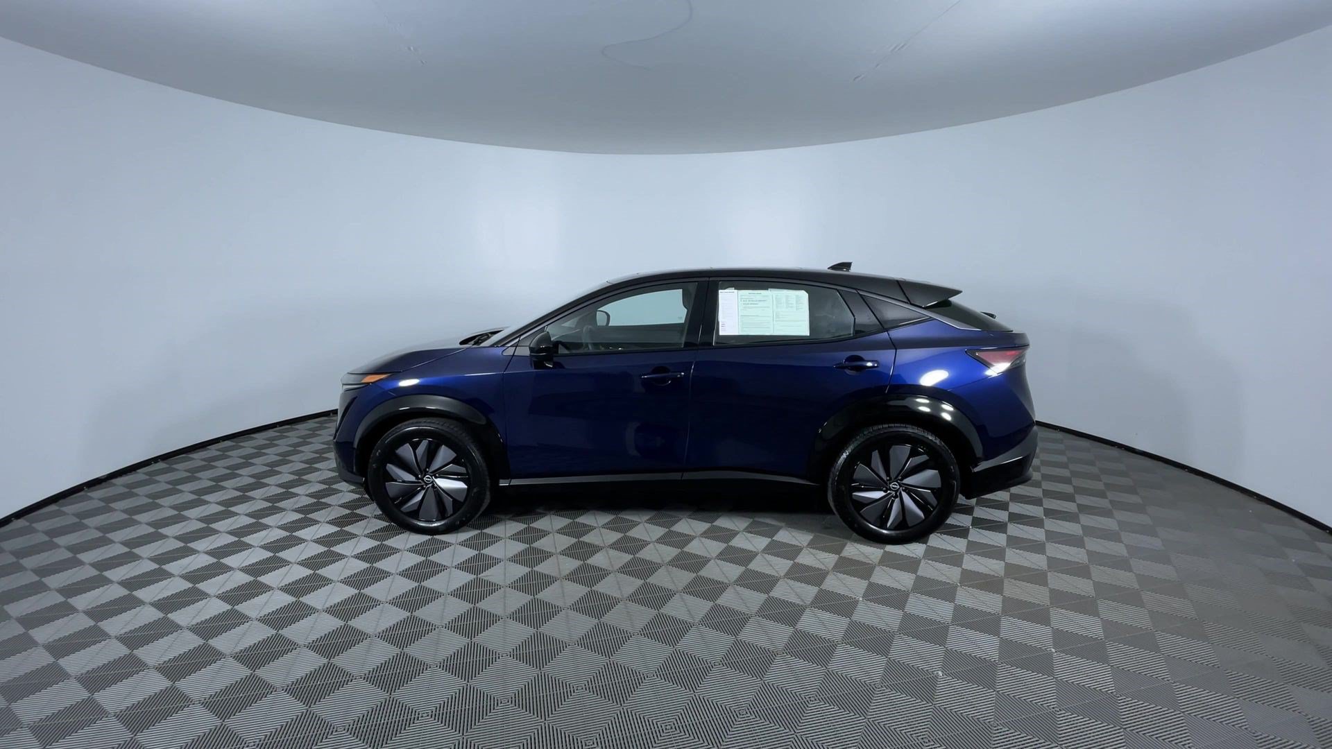 Certified 2024 Nissan Ariya AWD image 5