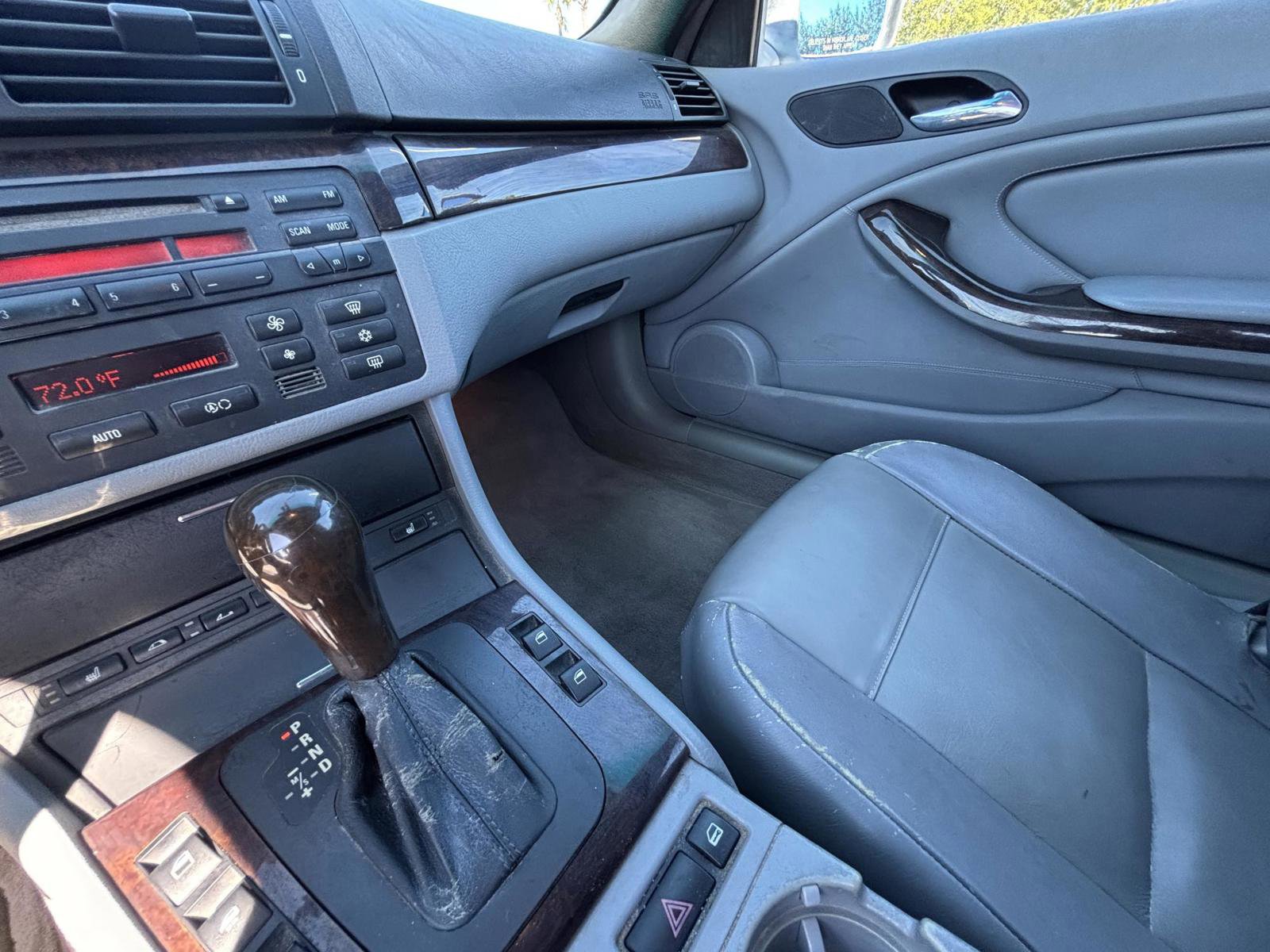 Used 2004 BMW 325Ci Convertible image 11