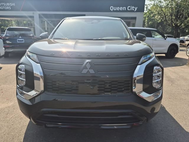 New 2026 Mitsubishi Outlander LE FWD image 8
