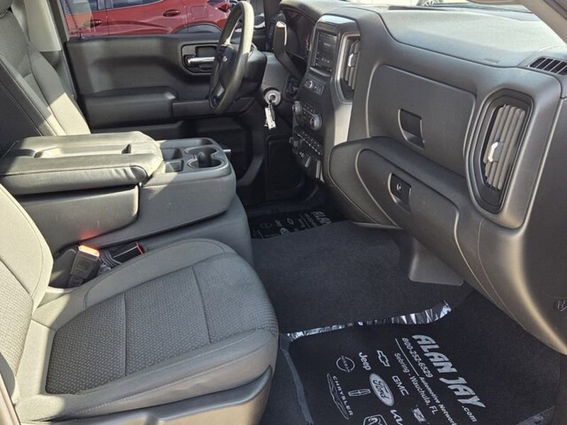 Used 2021 Chevrolet Silverado 1500 Custom image 13