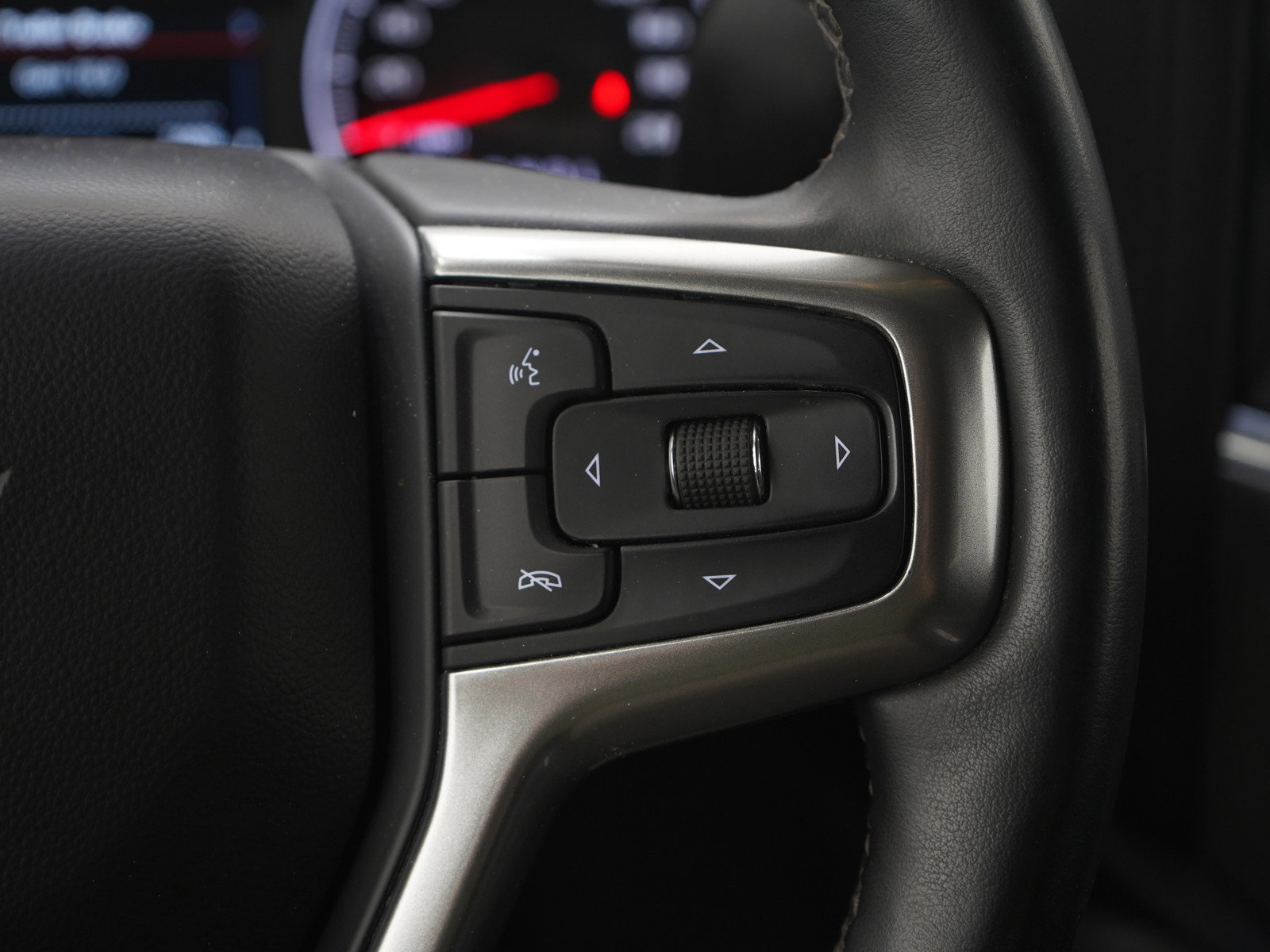 Used 2023 Chevrolet Silverado 2500 LT image 30