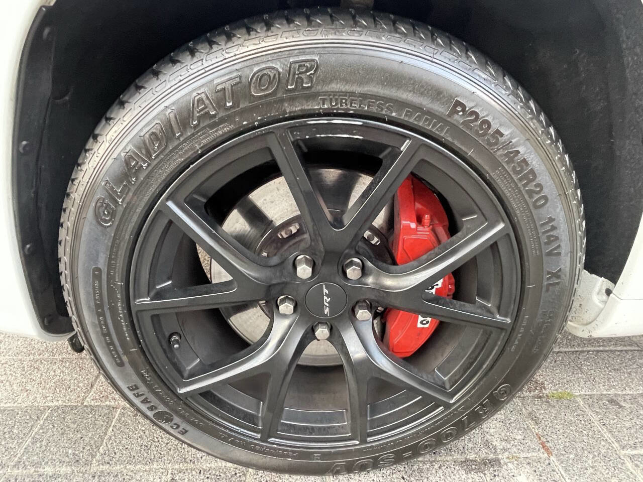 Used 2020 Jeep Grand Cherokee SRT AWD/4WD image 23