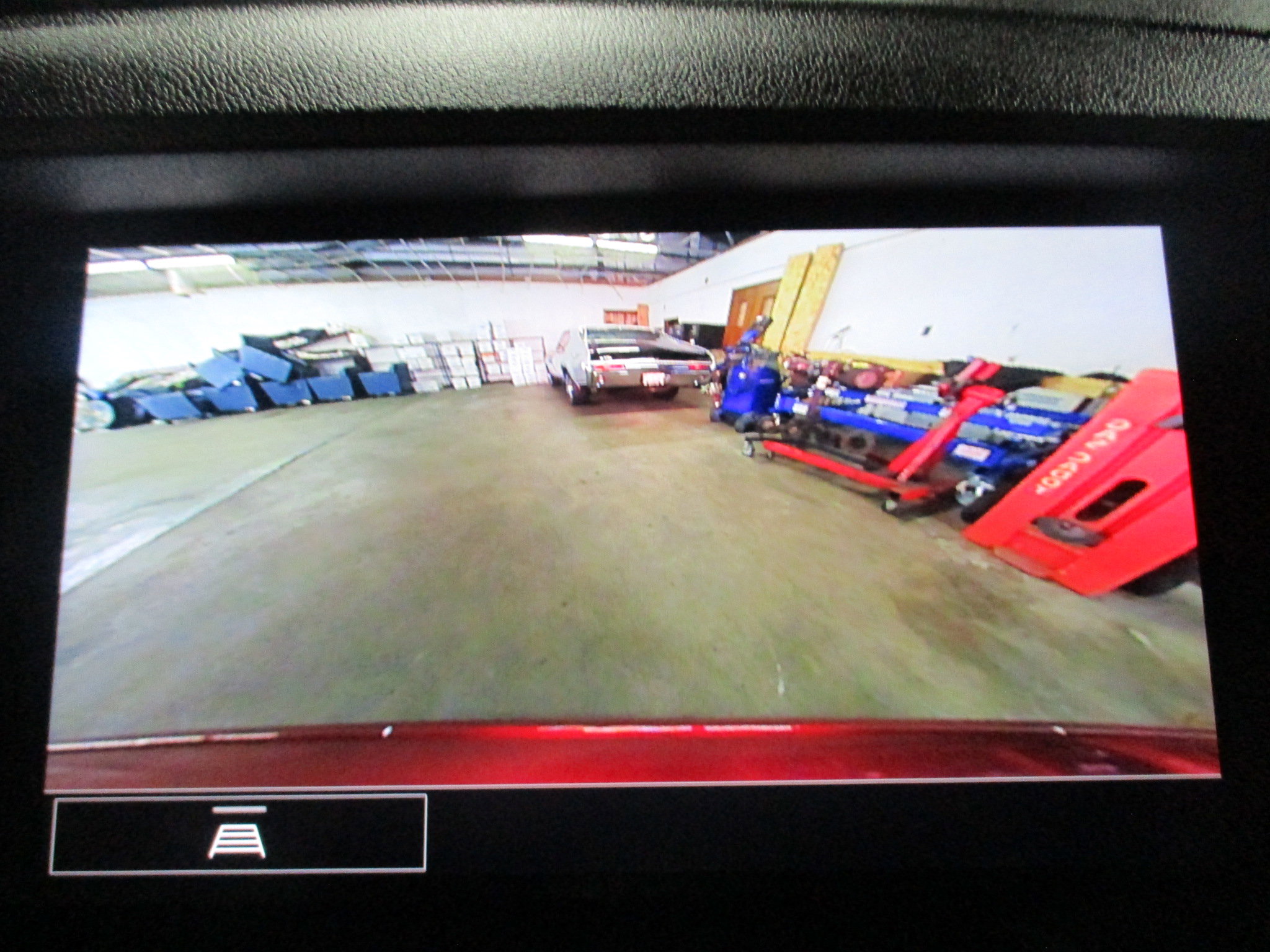 Used 2023 Buick Envision Preferred image 31