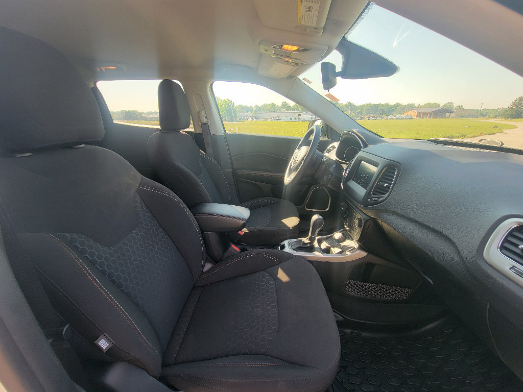 Used 2021 Jeep Compass Sport AWD/4WD image 34