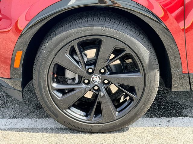 Used 2023 Buick Envision Essence w/ Technology Package I image 9