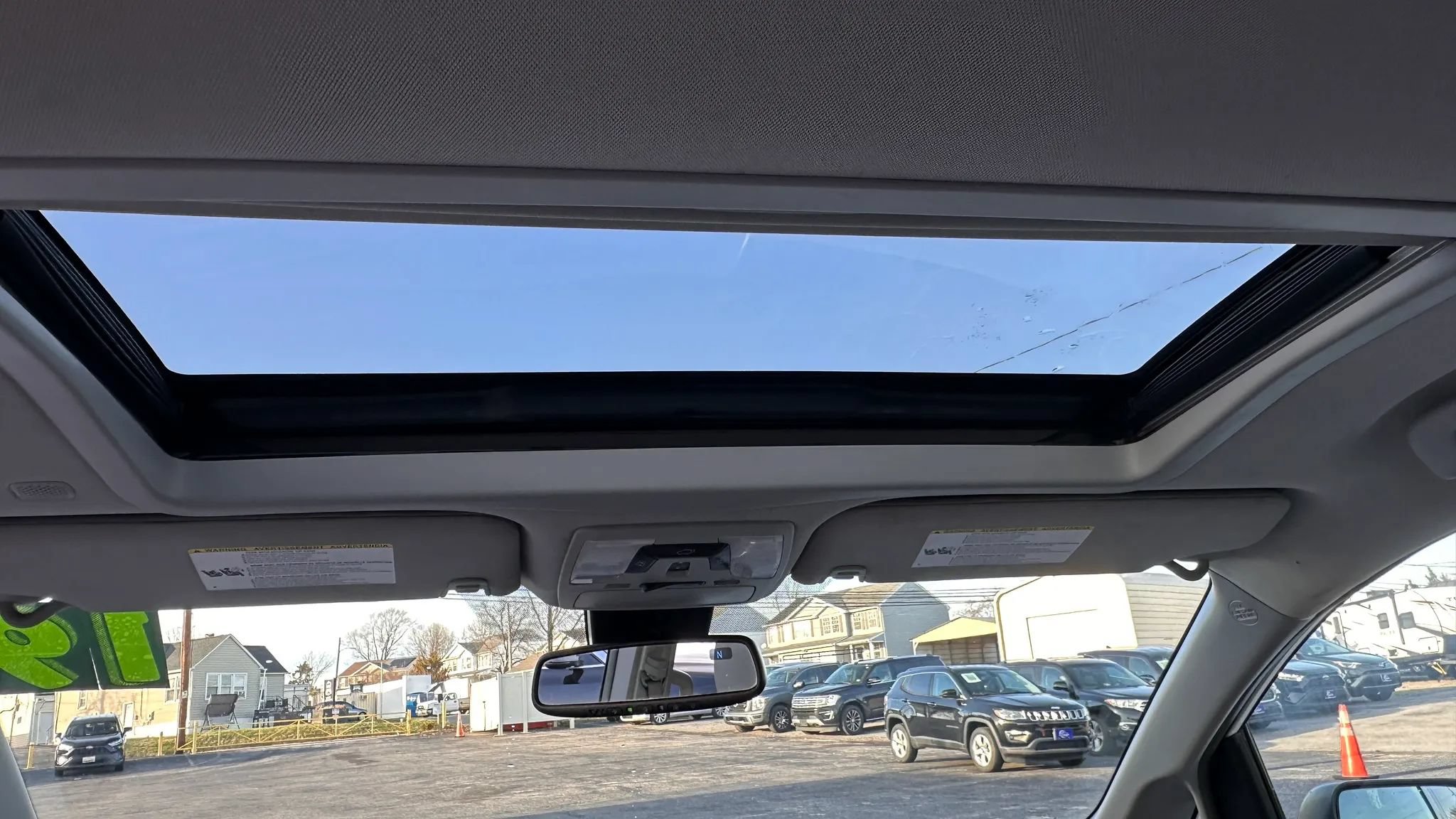 Used 2019 Toyota Sienna XLE w/ Protection Package FWD image 17