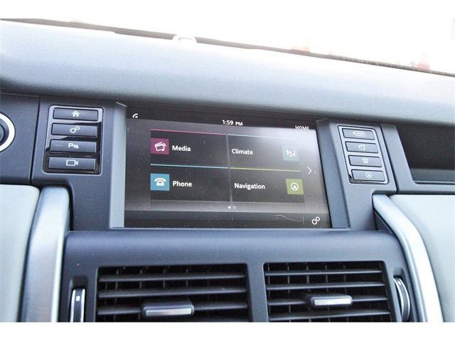 Used 2017 Land Rover Discovery Sport SE image 22