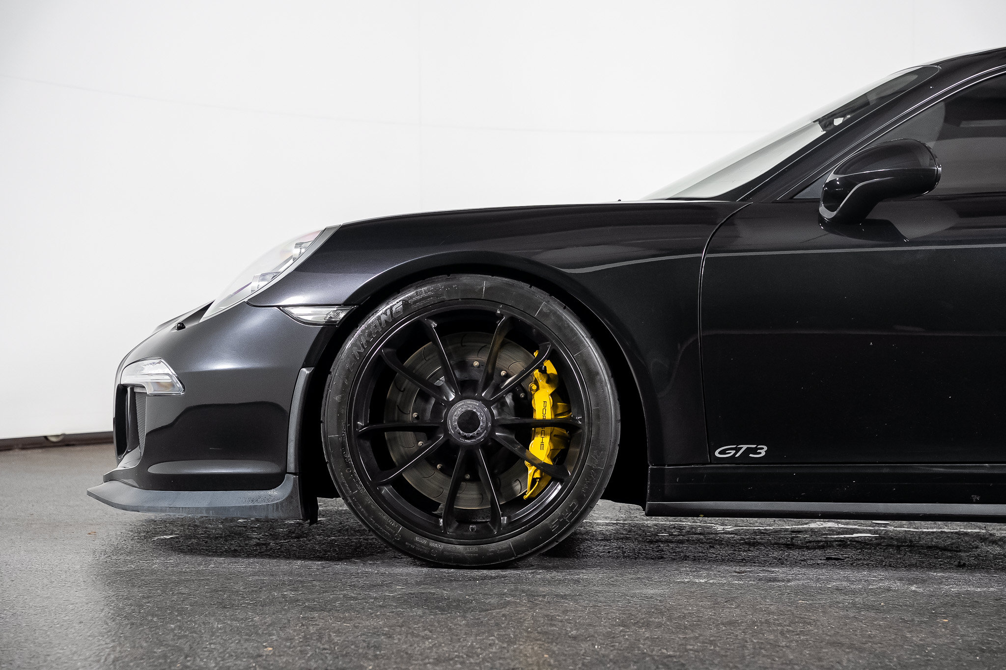 Used 2014 Porsche 911 GT3 w/ Sound Package Plus RWD image 14