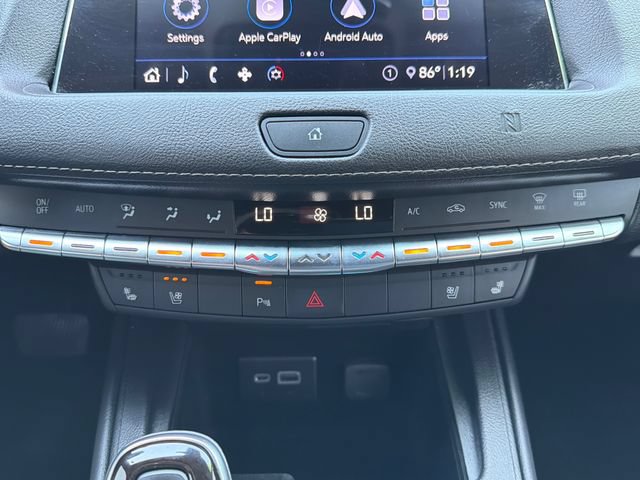 Used 2020 Cadillac XT4 Premium Luxury FWD image 13