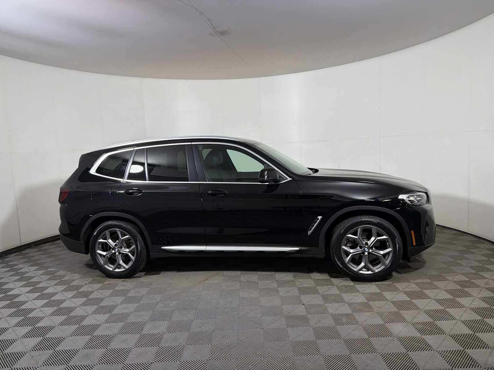 Certified 2024 BMW X3 xDrive30i w/ Convenience Package AWD/4WD image 7