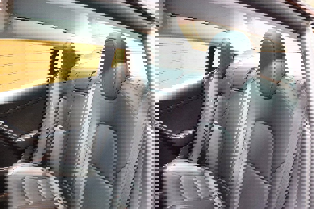 Used 2022 Tesla Model 3 Standard Range image 44