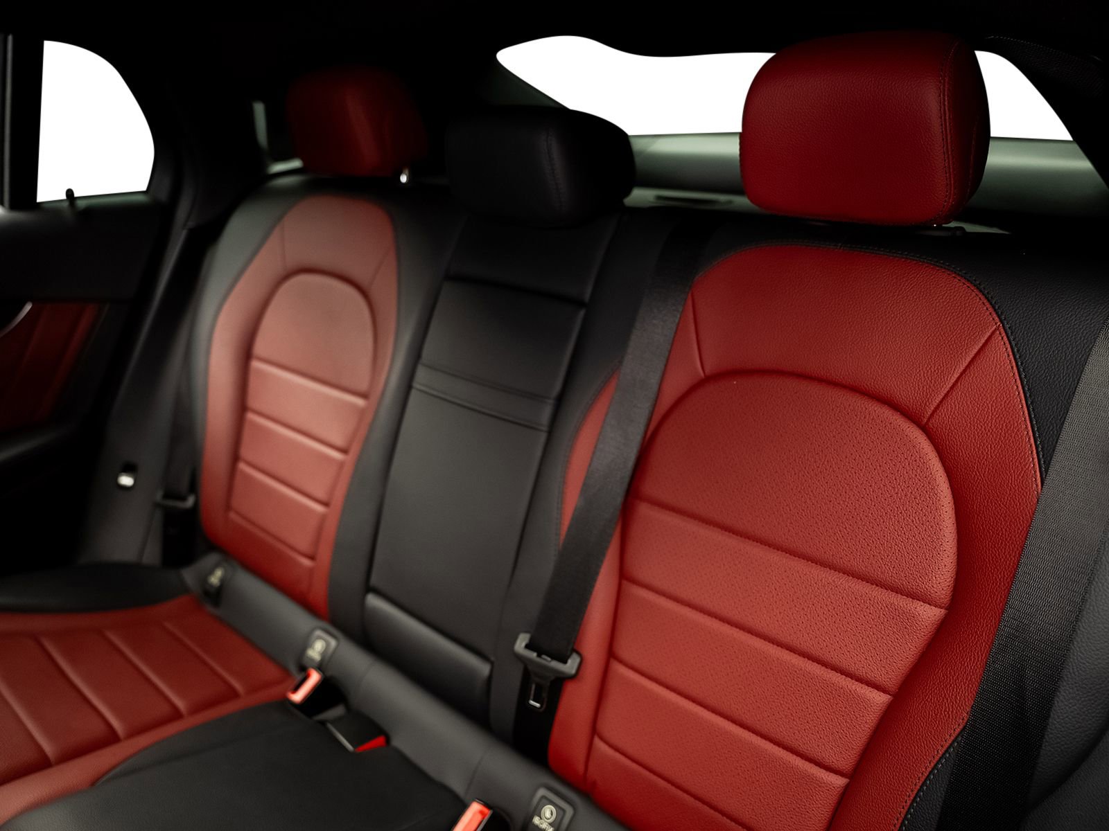 Used 2018 Mercedes-Benz GLC 300 4MATIC Coupe image 40