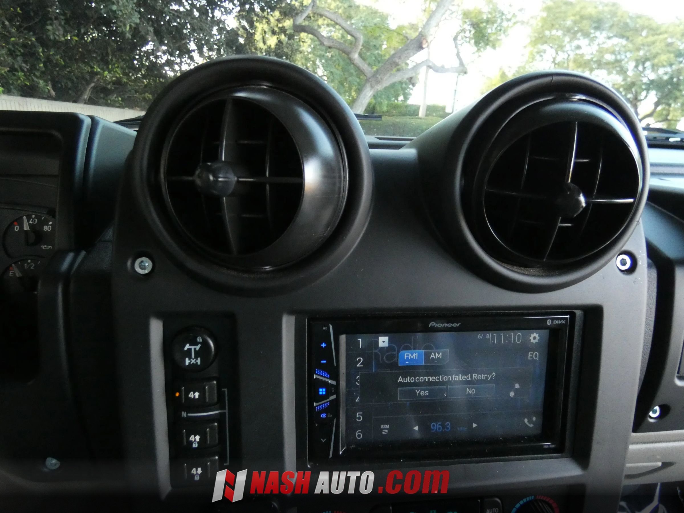 Used 2005 HUMMER H2 w/ Preferred Equipment Group AWD/4WD image 50