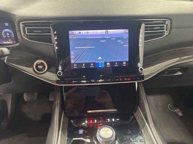 Used 2022 Jeep Wagoneer Series III image 14