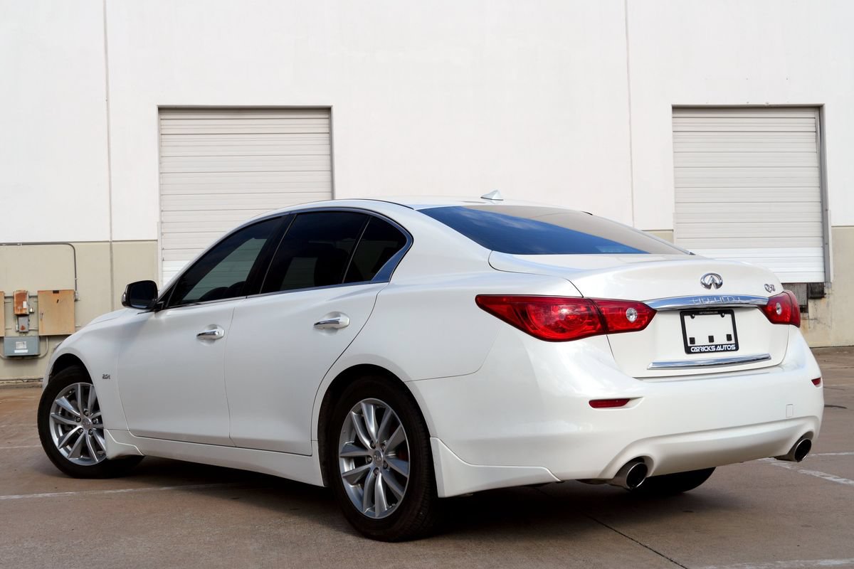 Used 2016 INFINITI Q50 Premium w/ 2.0T Premium Plus Package RWD image 3