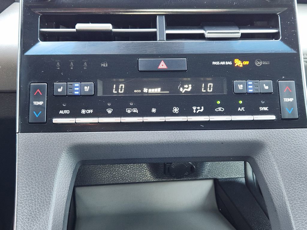 Used 2021 Toyota Avalon Limited w/ Advanced Safety Package FWD image 14