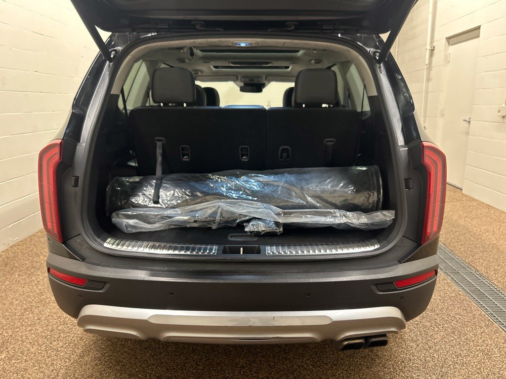 Used 2020 Kia Telluride SX w/ SX Prestige Package AWD/4WD image 19