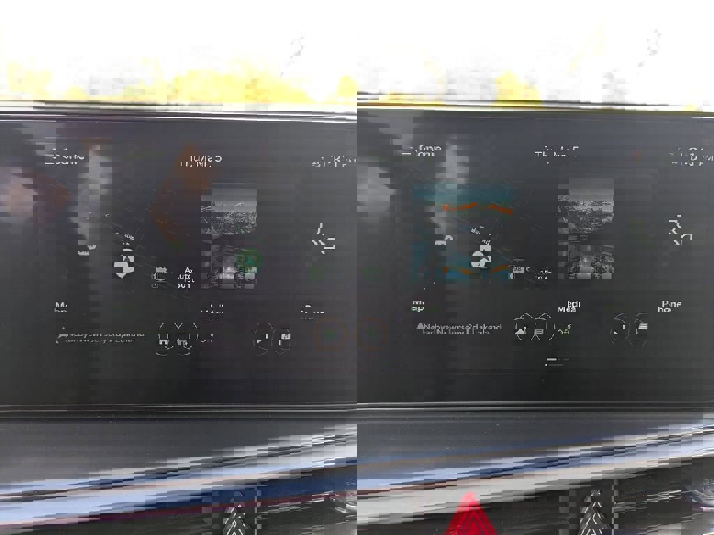 Used 2025 Kia Sorento S w/ Panoramic Sunroof Package image 19