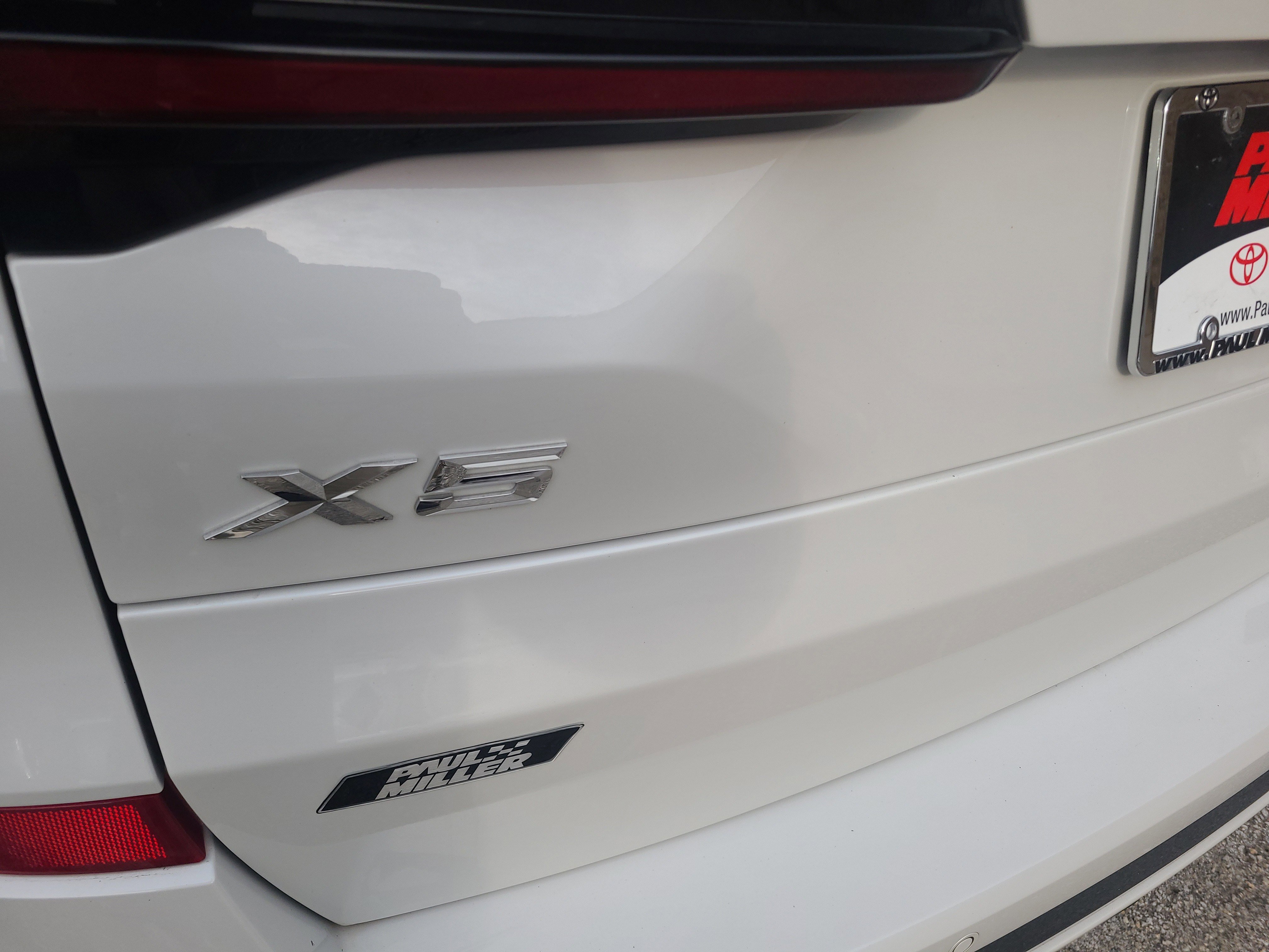 Used 2024 BMW X5 xDrive50e w/ M Sport Package image 31