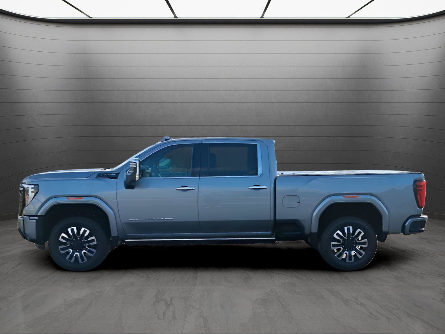 Used 2025 GMC Sierra 2500 Denali Ultimate image 2