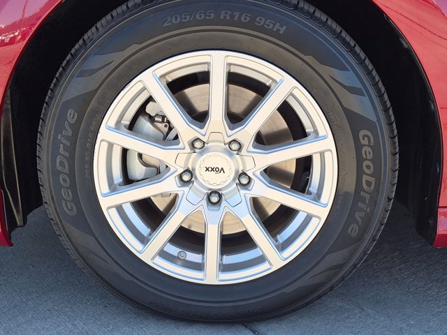 Certified 2022 Toyota Camry LE FWD image 23
