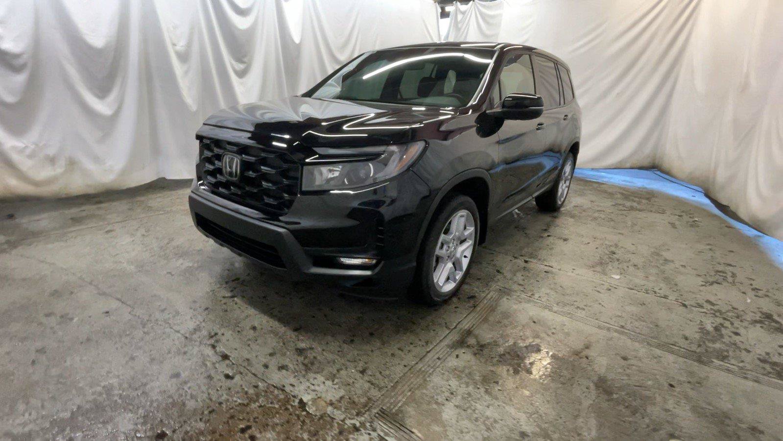 Certified 2025 Honda Passport EX-L image 15