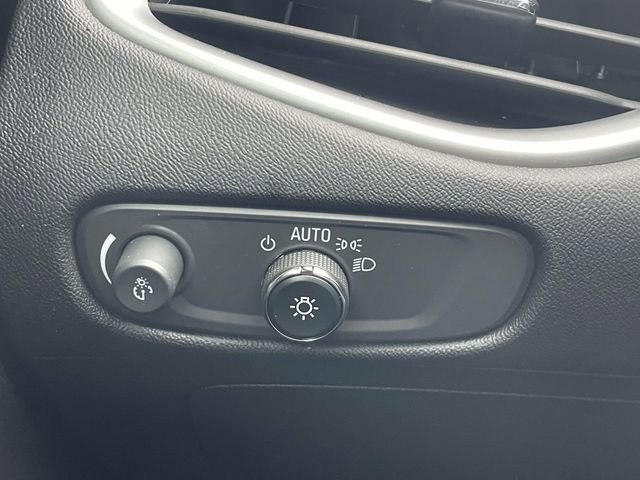 Used 2023 Chevrolet Malibu LT FWD image 25
