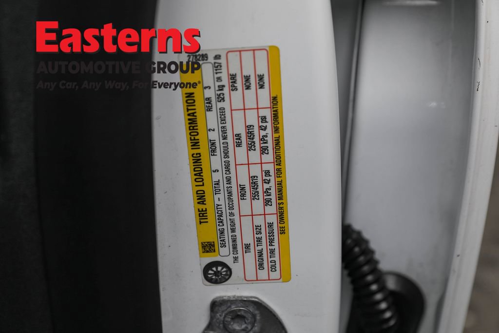 Used 2021 Tesla Model Y Long Range image 32