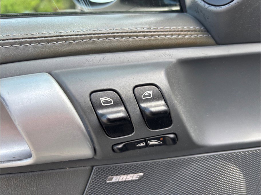Used 2005 Porsche 911 Carrera RWD image 18