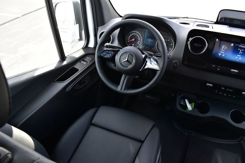 New 2025 Mercedes-Benz Sprinter 2500 image 21