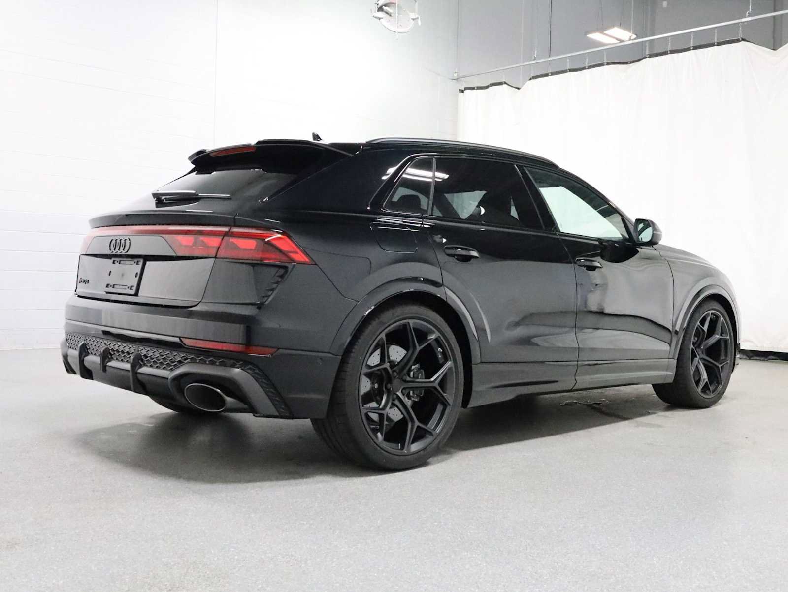 New 2026 Audi RS Q8 performance AWD/4WD image 9
