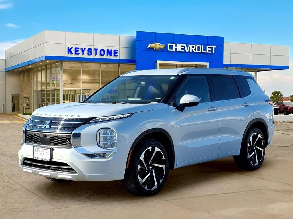 Used 2024 Mitsubishi Outlander SEL FWD image 3